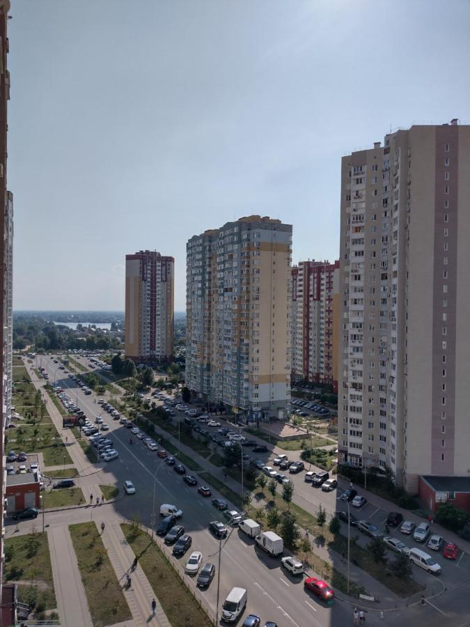 Ferienwohnung Осокорки Русовой 3 Kiew Exterior foto